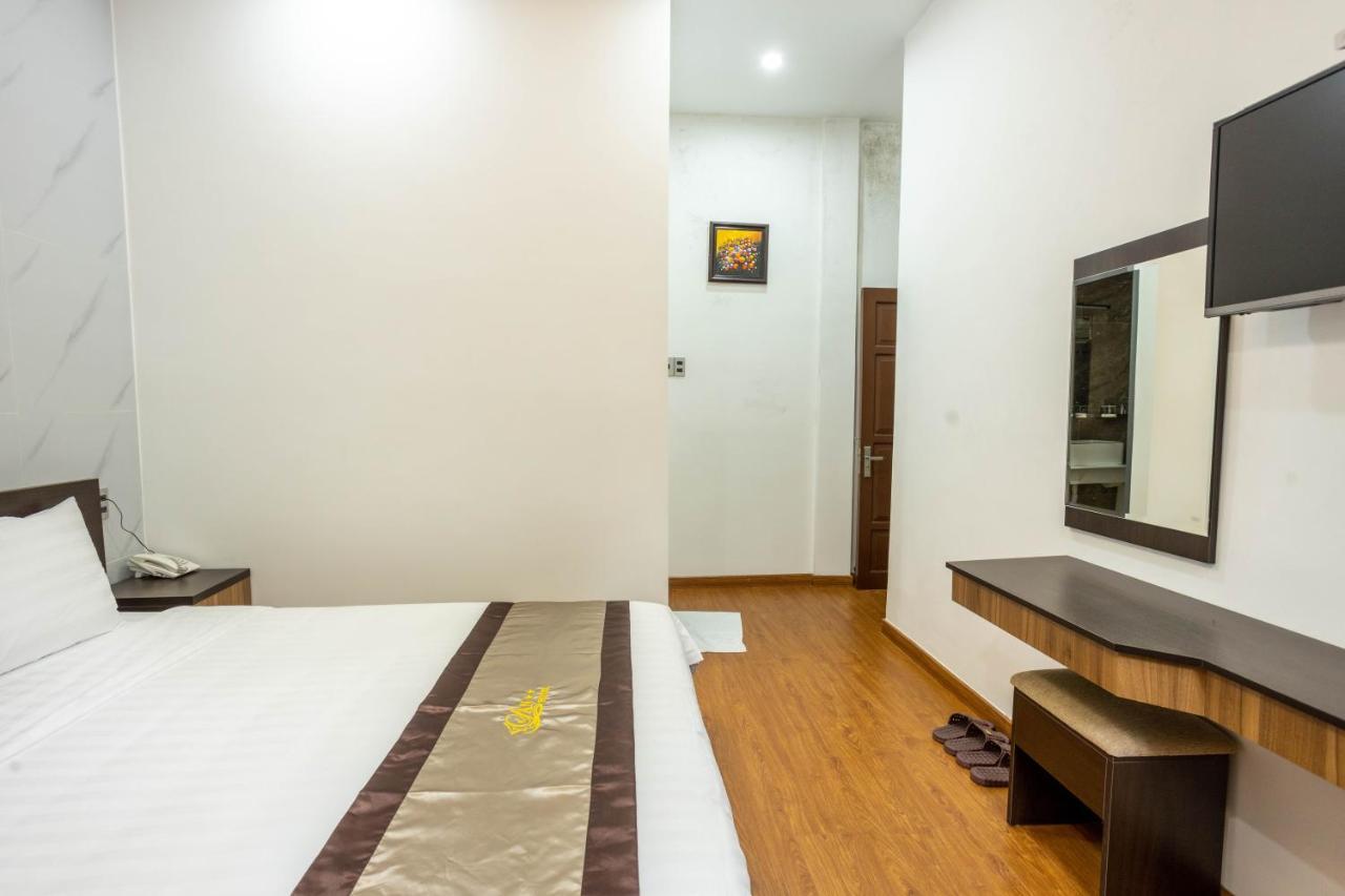 Khach San Y Lan 2 Da Lat Exterior photo