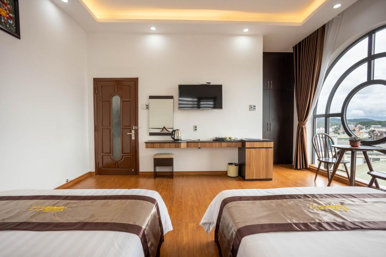 Khach San Y Lan 2 Da Lat Exterior photo
